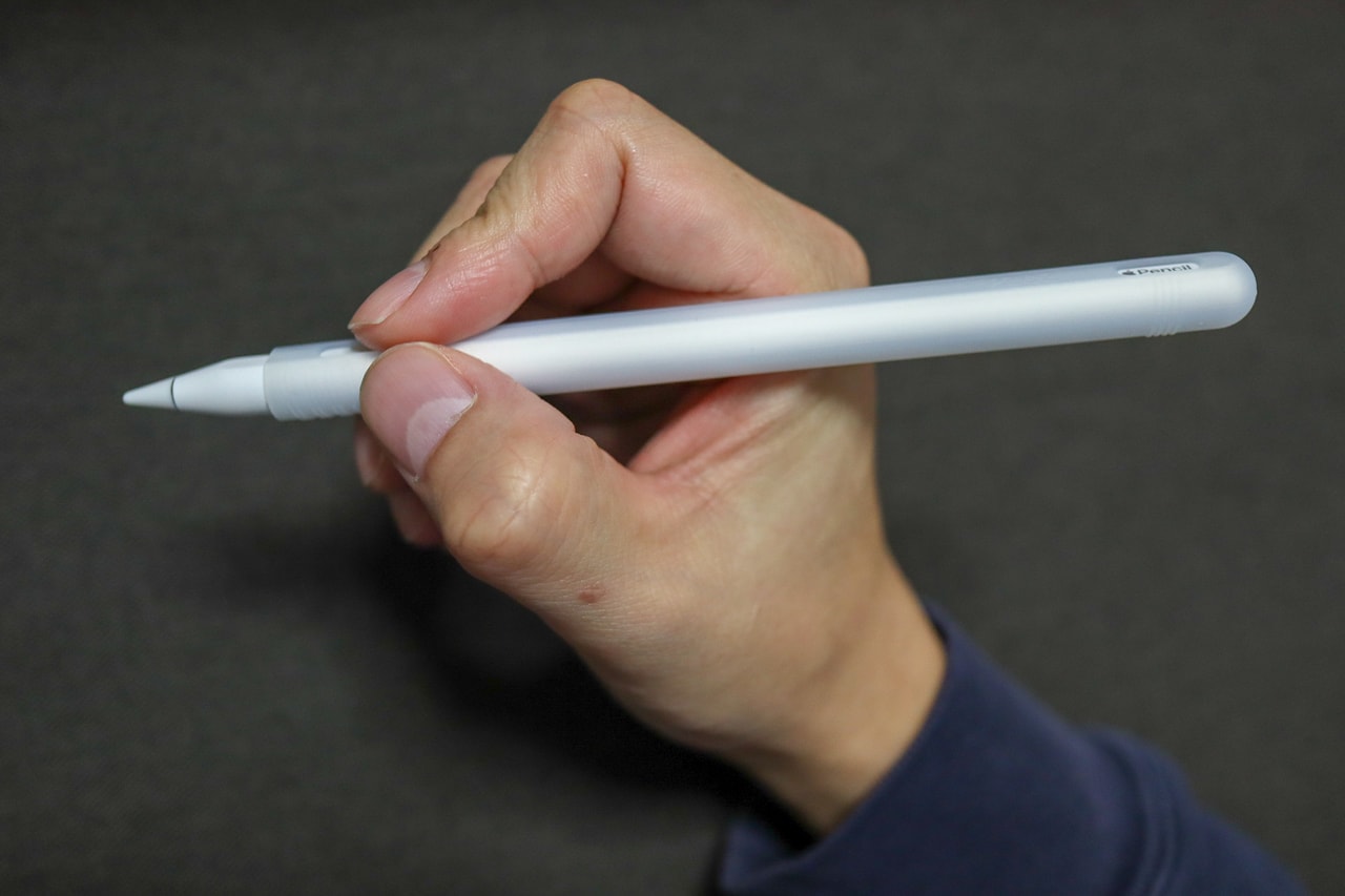 PZOZ Apple PencilケースをApple Pencilが握りやすい