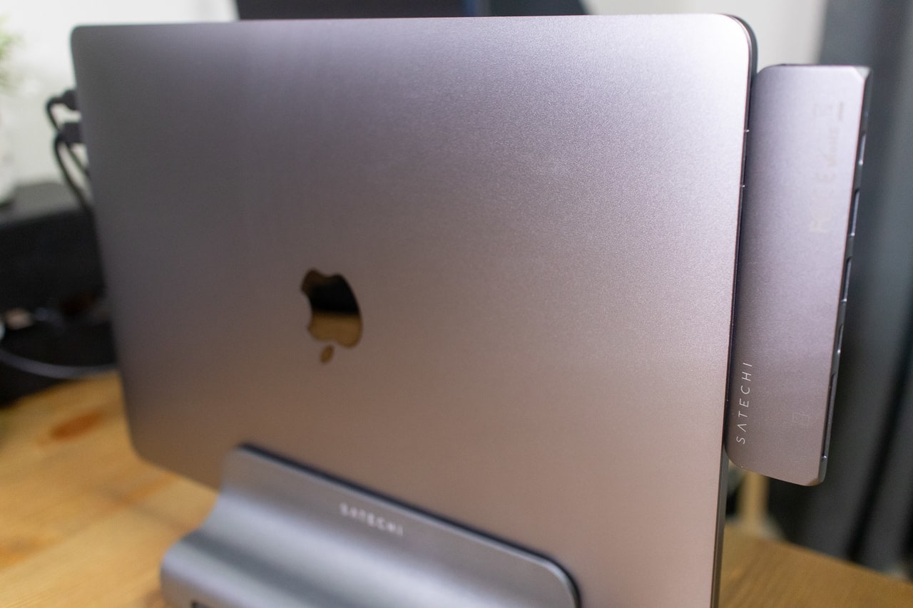 クラムシェルMacBook Proの熱対策