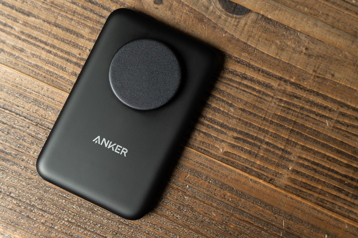 Anker 622 Magnetic Battery with PopSockets Grip